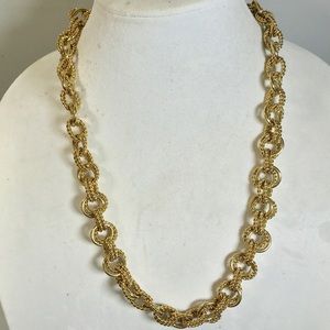 Gorgeous chunky gold tone 24” chain necklace